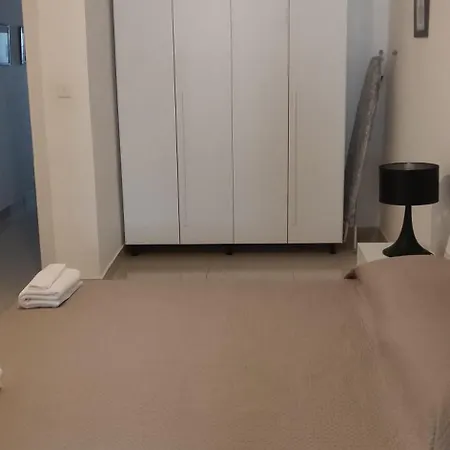 公寓 Luxury One Bedroom With Castle View