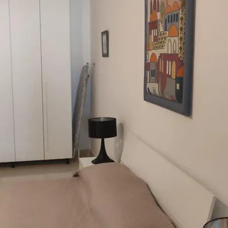 Luxury One Bedroom With Castle View 公寓